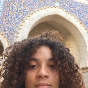 Meet your Posher, Stacey